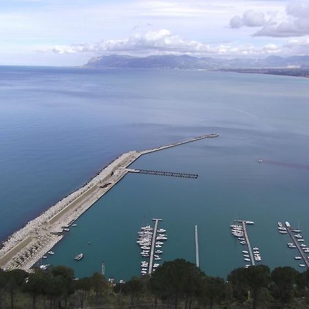 Zu Pippinu Apartment Castellammare del Golfo Bagian luar foto