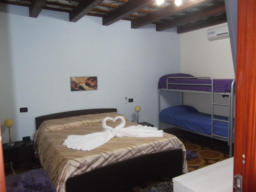 Zu Pippinu Apartment Castellammare del Golfo Ruang foto