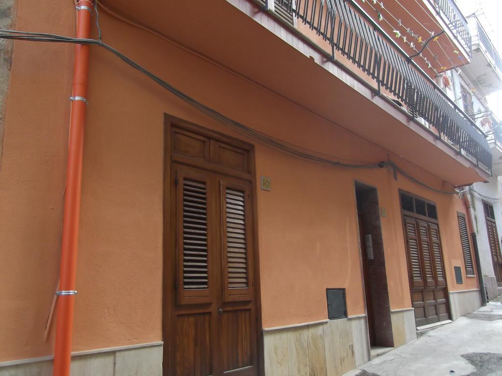 Zu Pippinu Apartment Castellammare del Golfo Bagian luar foto