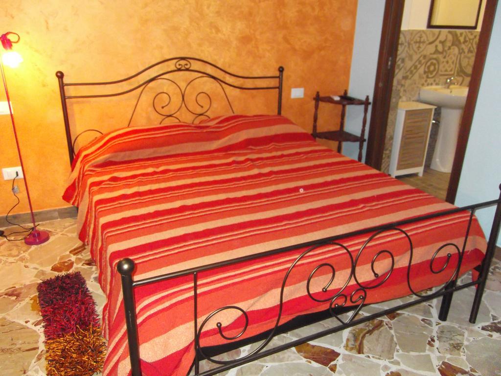 Zu Pippinu Apartment Castellammare del Golfo Bagian luar foto