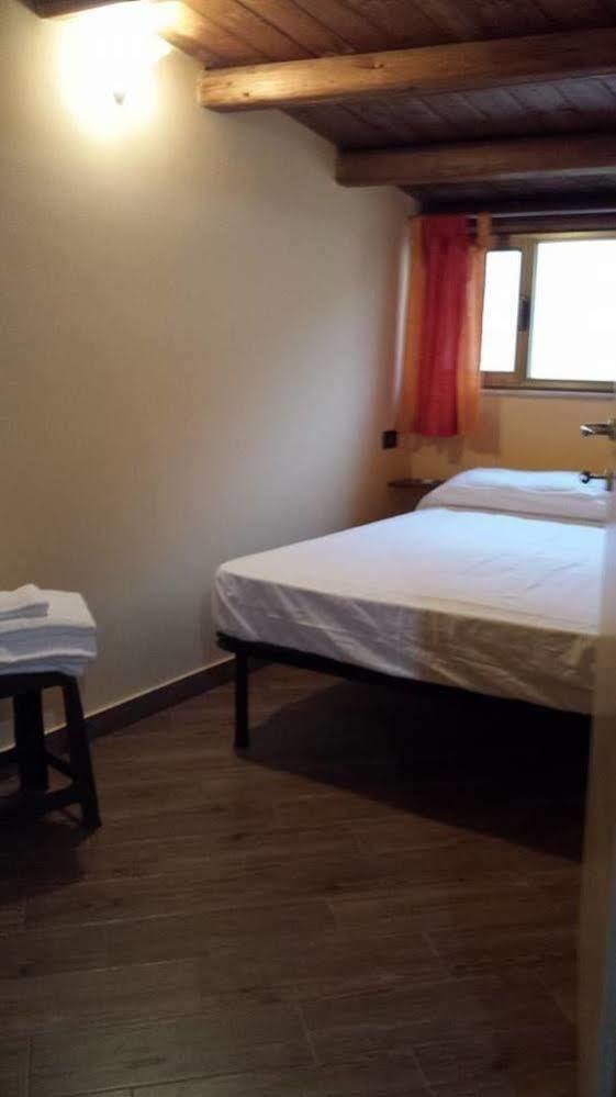Zu Pippinu Apartment Castellammare del Golfo Bagian luar foto