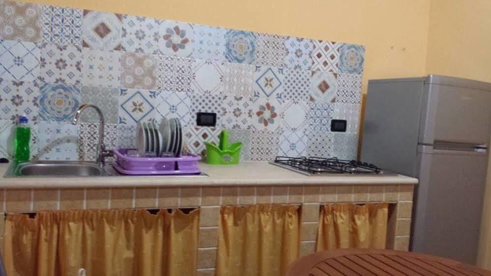 Zu Pippinu Apartment Castellammare del Golfo Bagian luar foto